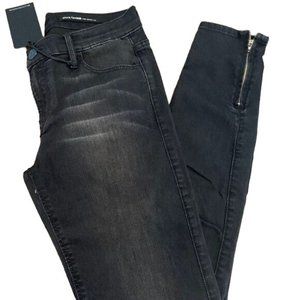 Black Orchid 27 Black Denim Mid Rise Super Skinny Sipper Leg Jeans